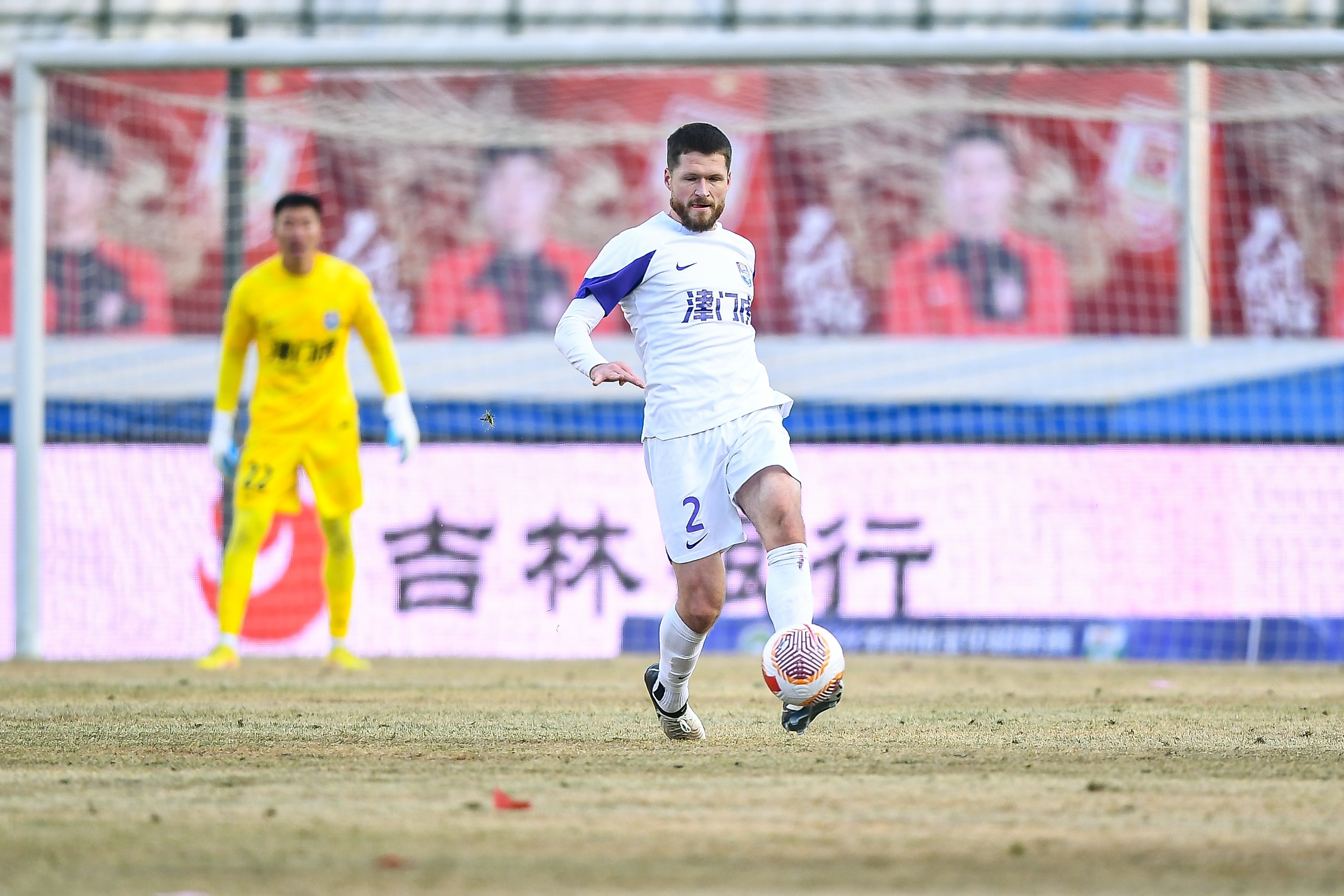  津門虎舊將亞冠對(duì)決格蘭特勝出，津媒：他離開津門虎因存?zhèn)‰[患