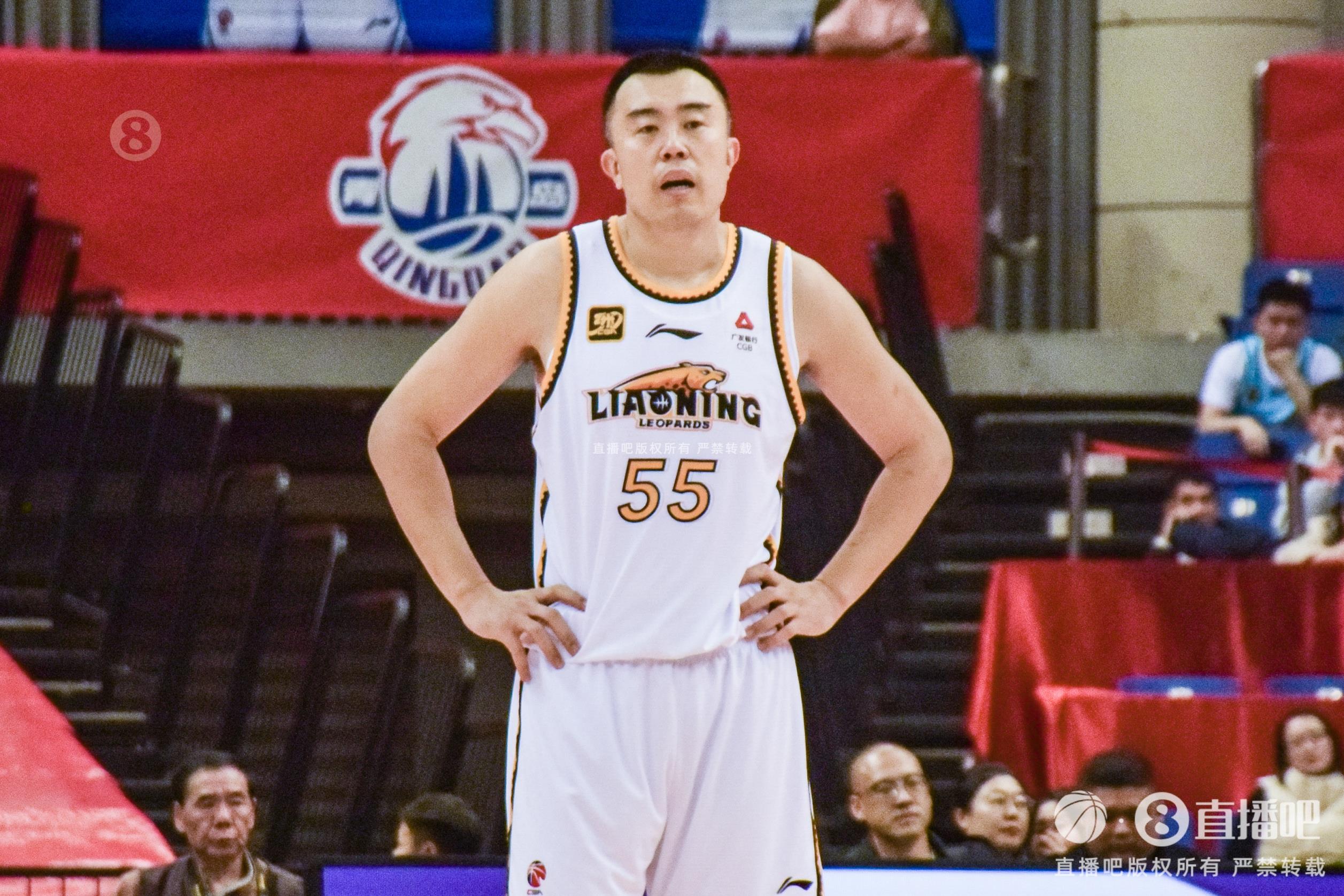 老將盡力了！韓德君5中4高效拿下14分6籃板