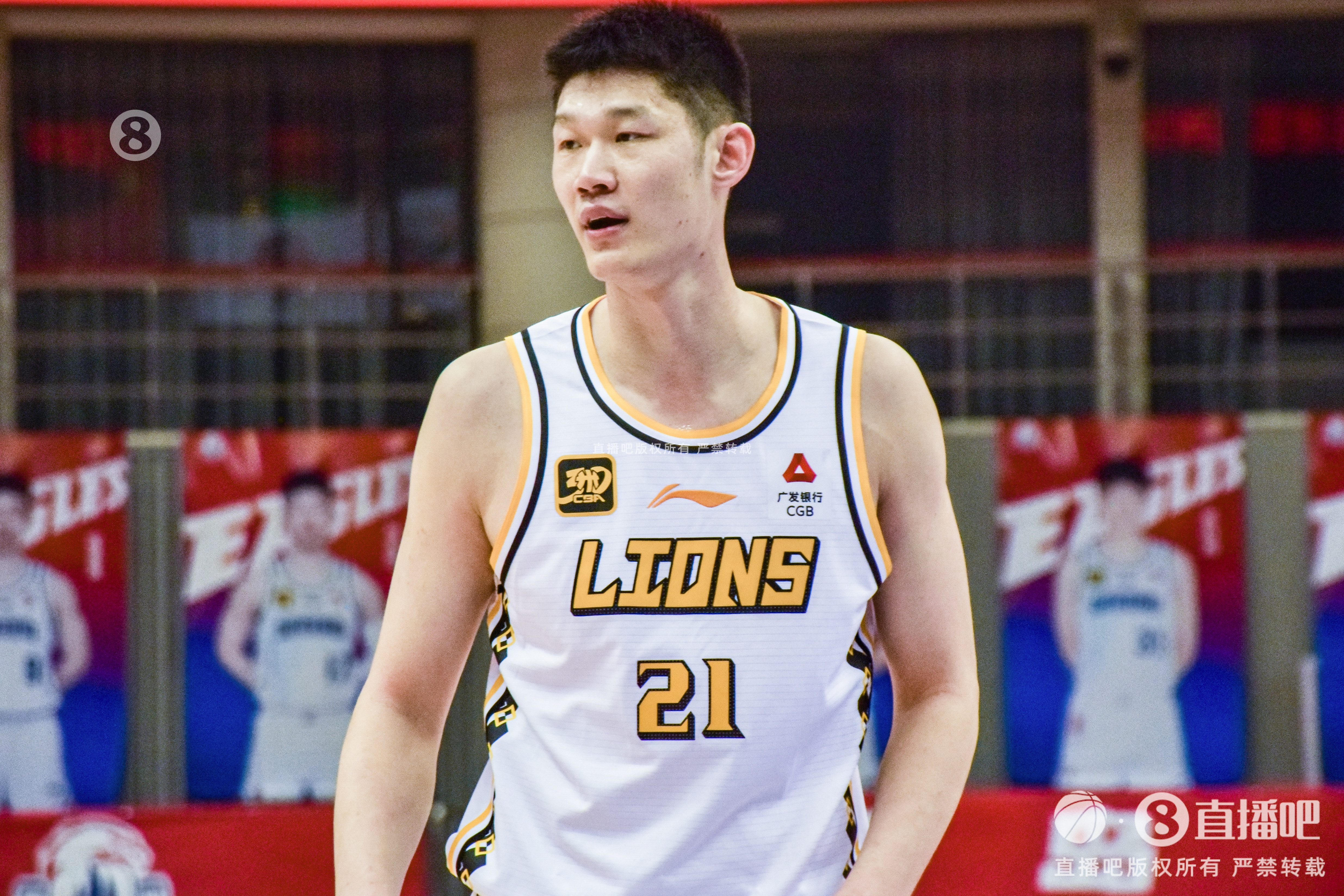  15僅中4！孔德昕：孫銘徽傷缺 胡金秋打出了生涯最低效一戰(zhàn)