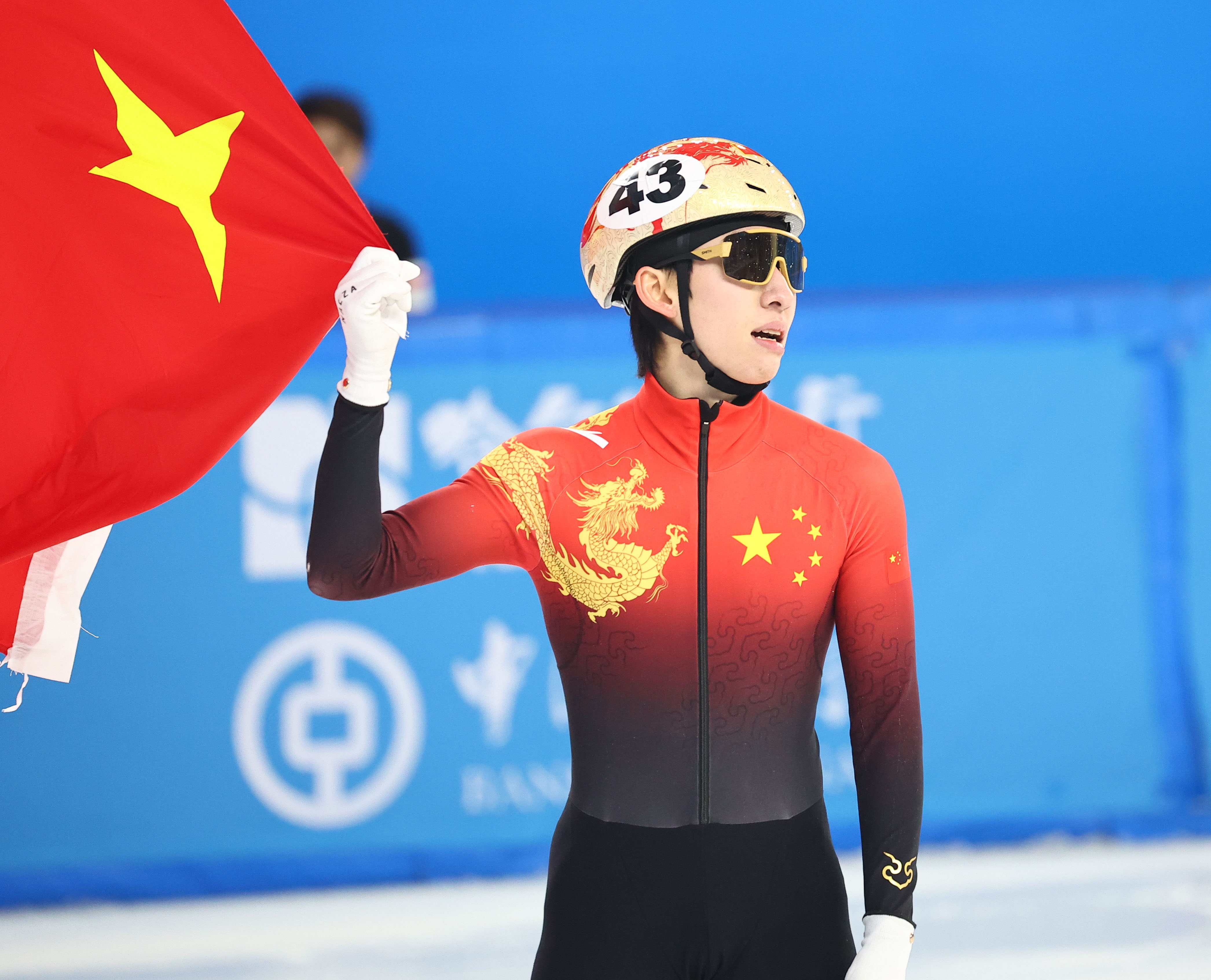  媒體人：中國(guó)冰雪歸化非常成功，但足球歸化花更多錢(qián)卻連水花都沒(méi)